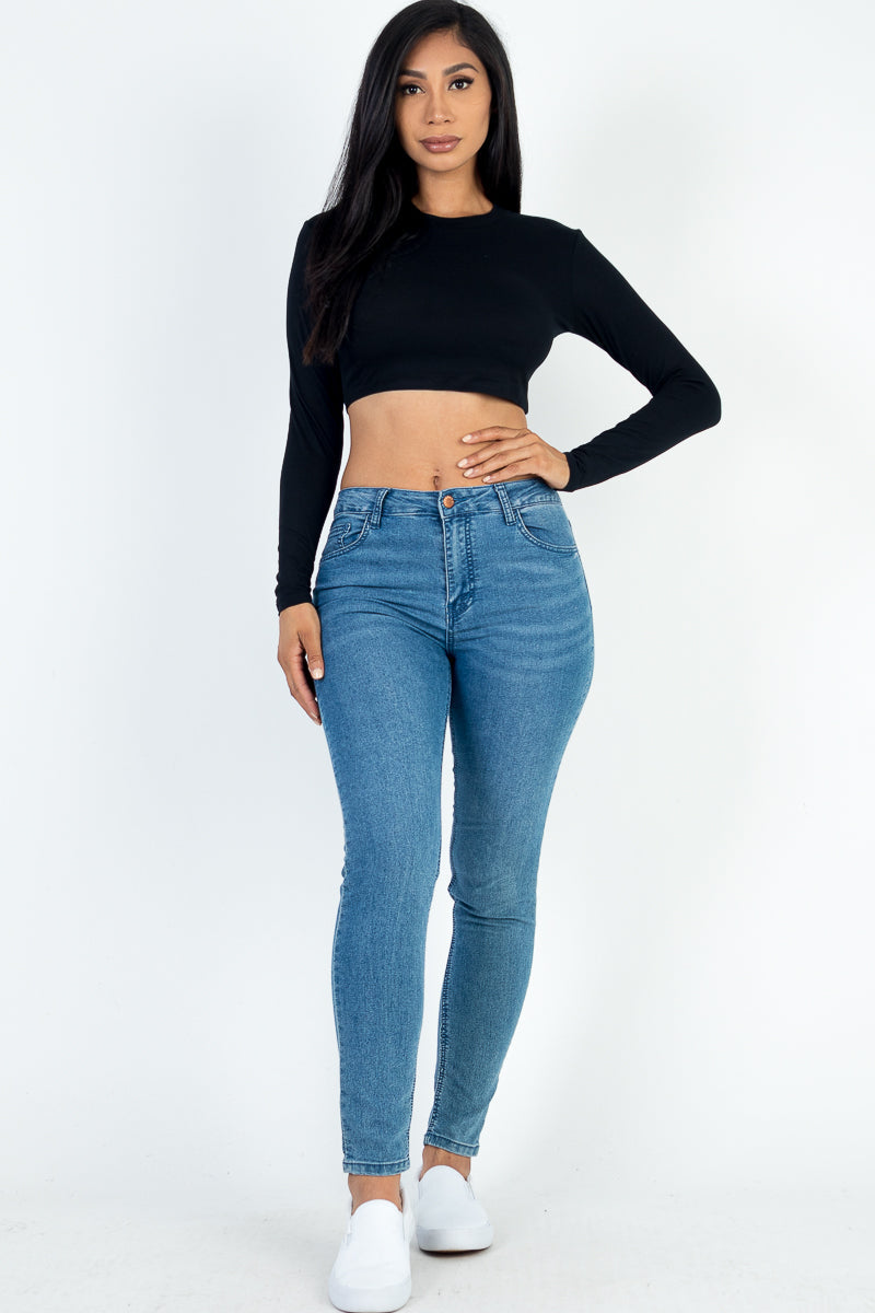Crew Neck Long Sleeve Cropped Top